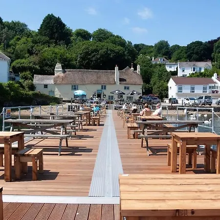 Luxury Retreat With Hot Tub & Wood Burner - Mylor