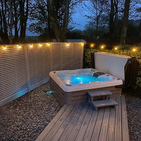 Luxury Retreat With Hot Tub & Wood Burner - Mylor * Falmouth